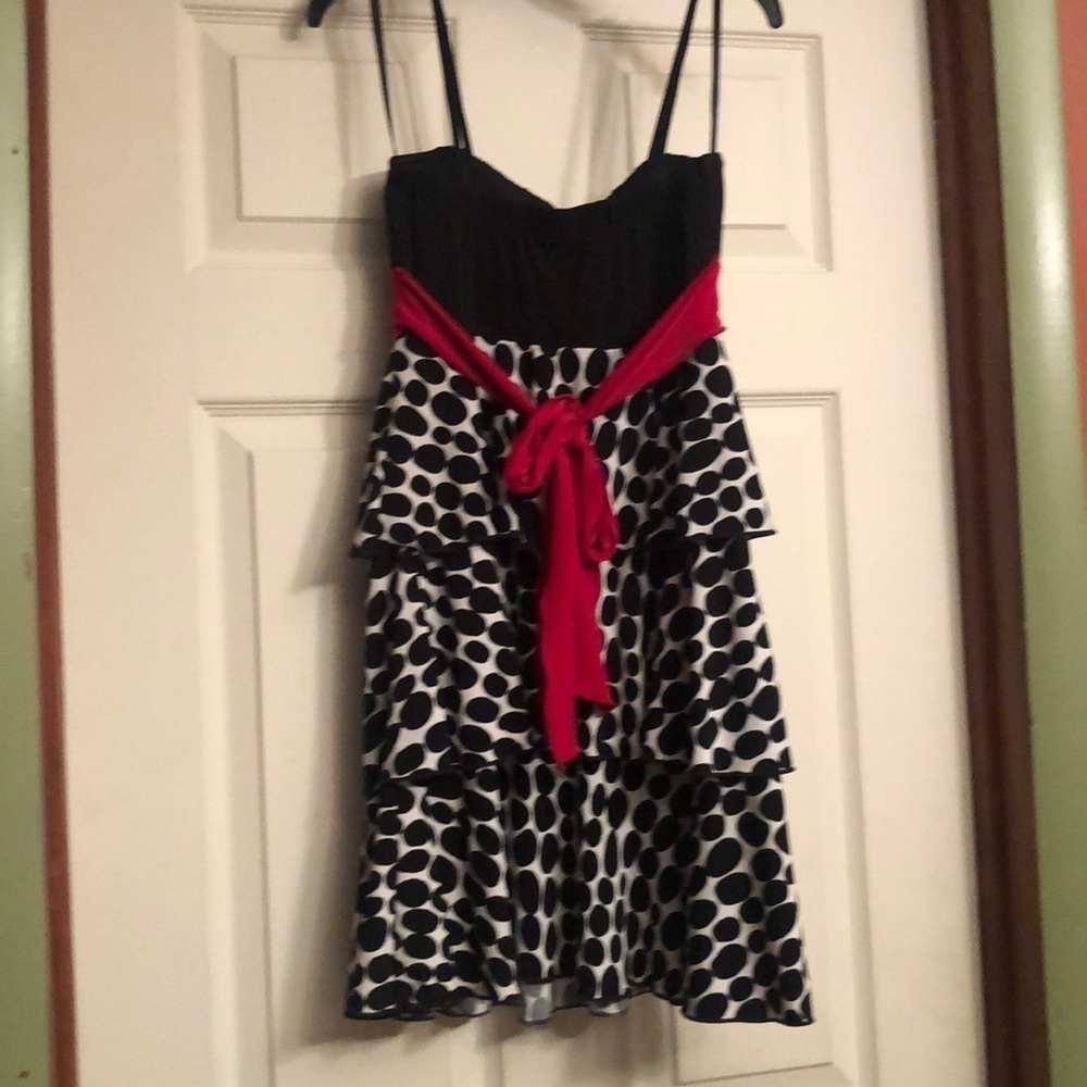 Dress - Picture 2 of 5